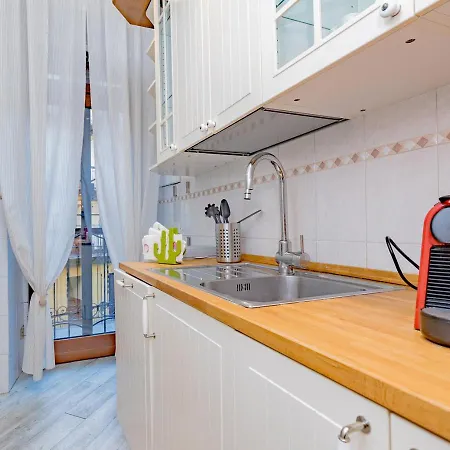 Turrohouse-duomo 12 Minutes Away Appartement