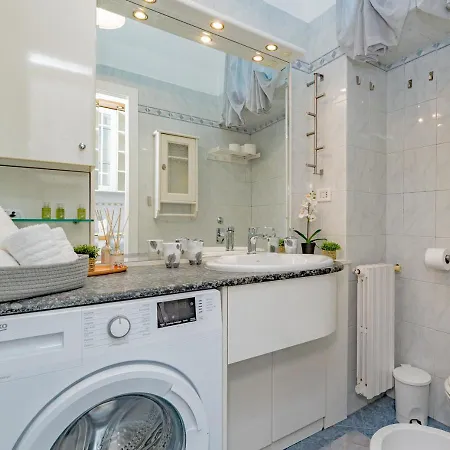 Apartment Turrohouse-Duomo 12 Minutes Away Milan